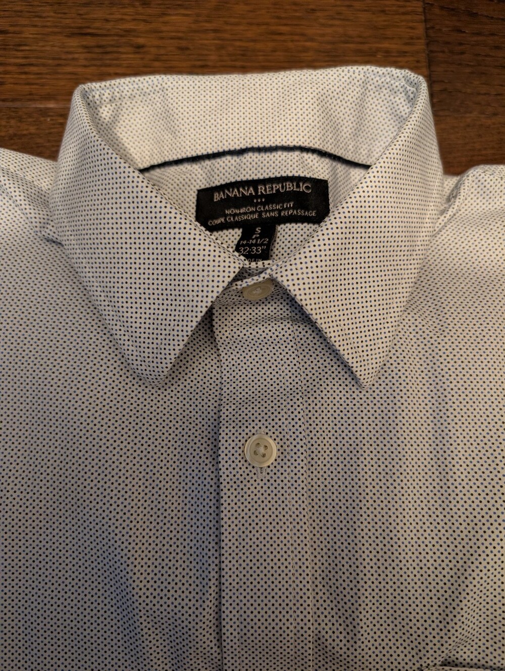 Never Worn! Banana Republic Men's White Blue Dot Pattern 14.5 Neck Dress Shirt